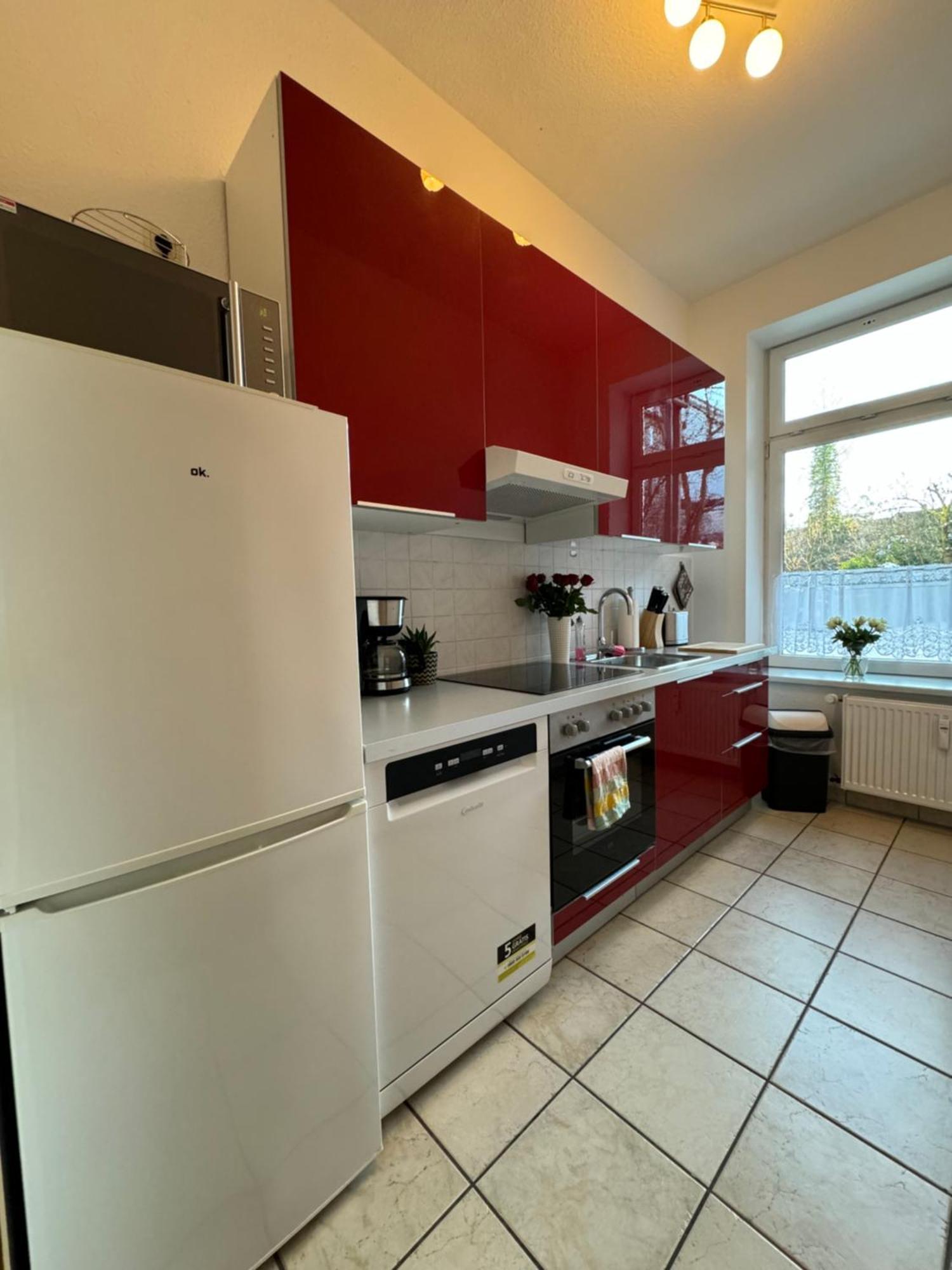 Attraktive Wohnung Im Gruenen Hinterhof Шверин Екстериор снимка